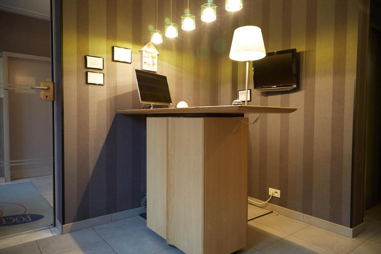 Focus Hotel คอร์ตไรก์ ภายนอก รูปภาพ