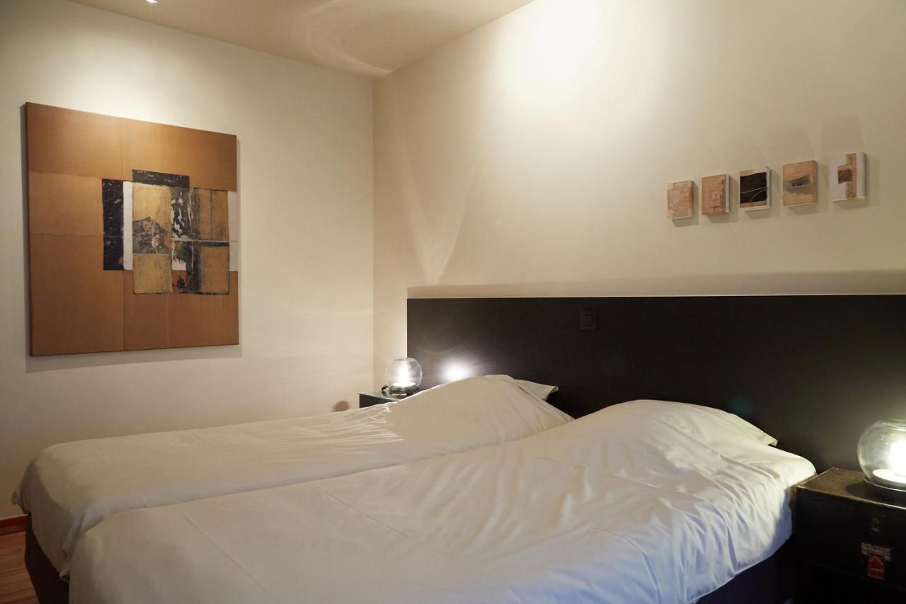 Focus Hotel คอร์ตไรก์ ภายนอก รูปภาพ
